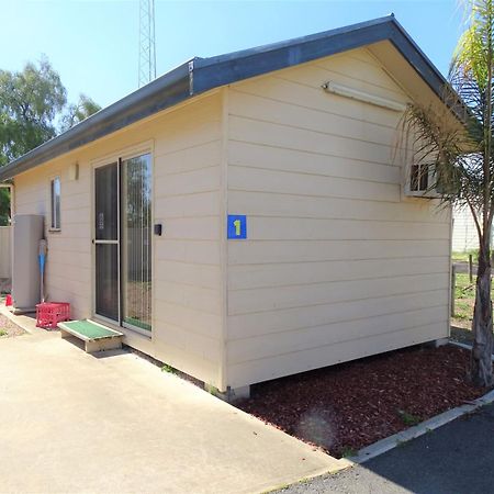 Moonta Bay Cabins Motel Port Moonta Екстериор снимка