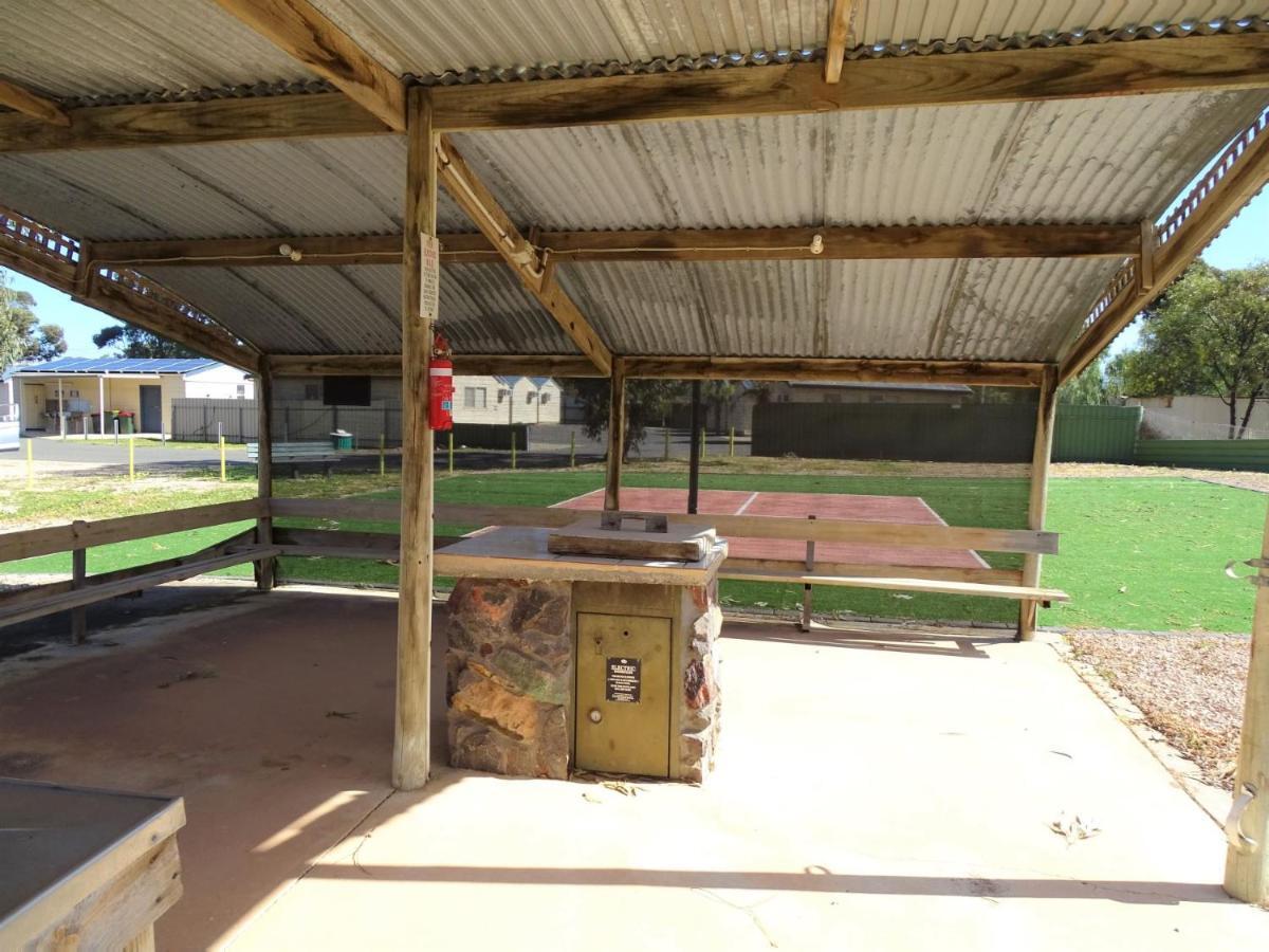 Moonta Bay Cabins Motel Port Moonta Екстериор снимка