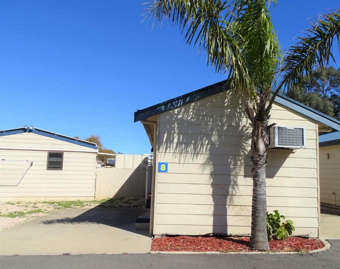 Moonta Bay Cabins Motel Port Moonta Екстериор снимка