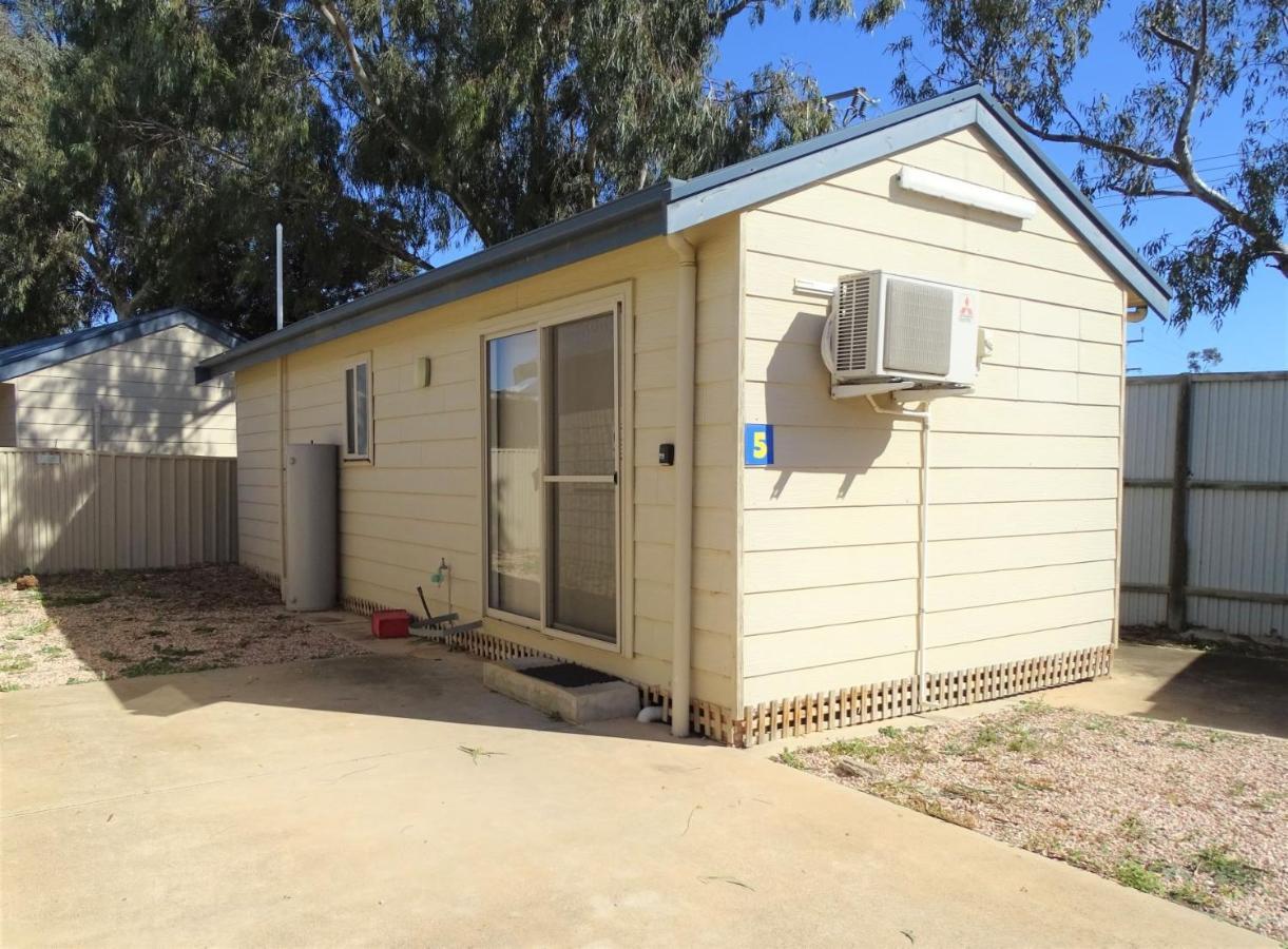 Moonta Bay Cabins Motel Port Moonta Екстериор снимка