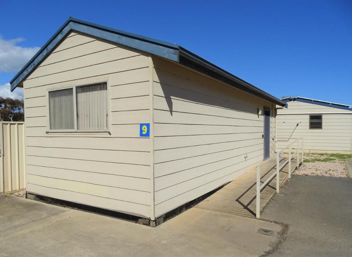 Moonta Bay Cabins Motel Port Moonta Екстериор снимка